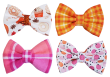 Load image into Gallery viewer, Halloween Bow Ties
